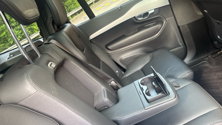 Volvo XC90 2.0 B5D [235] Plus Dark 5dr AWD Geartronic Diesel Estate
